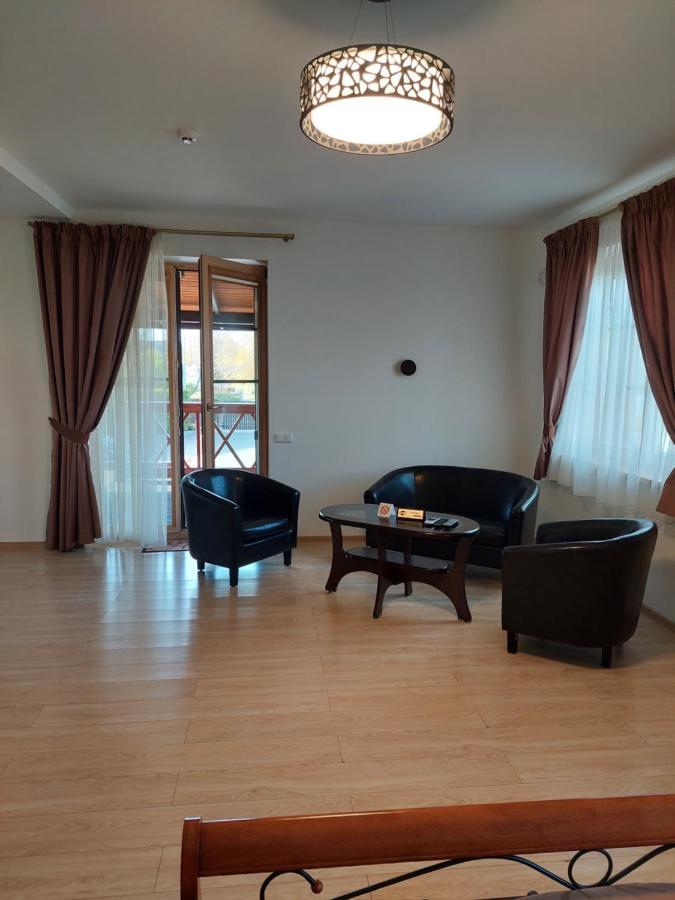Aparthotel Prie Ziedo Trakai Exterior foto